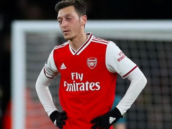 Mesut Oezil lên tiếng đầy bất ngờ sau khi bị Arsenal gạch tên khỏi danh sách dự Europa League và Ngoại hạng Anh Mesut Oezil lên tiếng đầy bất ngờ sau khi bị Arsenal gạch tên khỏi danh sách dự Europa League và Ngoại hạng Anh