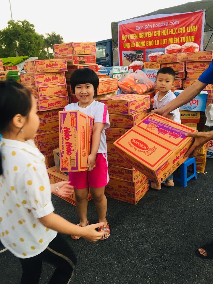 Chuyện hi hữu: Phát hiện 8 triệu đồng trong chiếc áo cũ bà con đem từ thiện, dân mạng liền xôn xao 'quỹ đen' của anh chồng nào vậy? - 1 Chuyện hi hữu: Phát hiện 8 triệu đồng trong chiếc áo cũ bà con đem từ thiện, dân mạng liền xôn xao 'quỹ đen' của anh chồng nào vậy? - 1