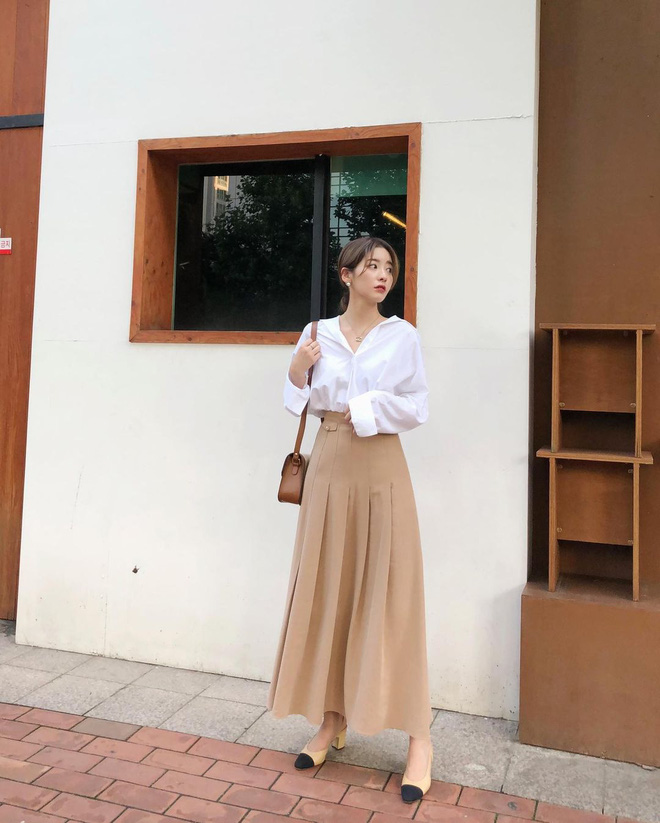 Ghim 5 công thức mix váy + giày này, style của các nàng sẽ 'một bước lên tiên' - 10 Ghim 5 công thức mix váy + giày này, style của các nàng sẽ 'một bước lên tiên' - 10