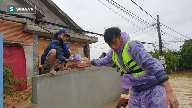 Sự thật rớt nước mắt bên trong những ngôi nhà lầu, nhà giàu giữa rốn lũ Quảng Bình - 1 Sự thật rớt nước mắt bên trong những ngôi nhà lầu, nhà giàu giữa rốn lũ Quảng Bình - 1