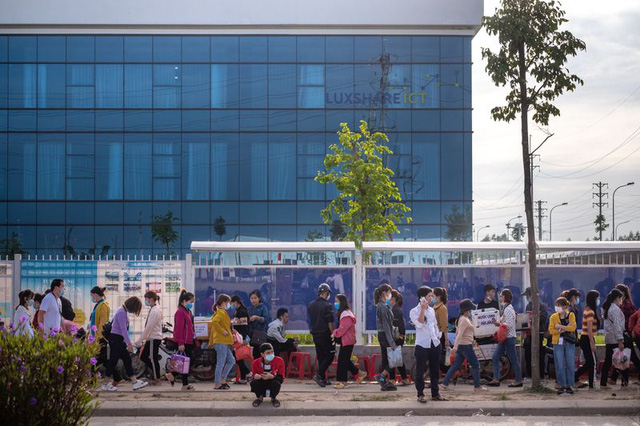 Bloomberg: Chuỗi cung ứng Apple dịch chuyển tạo ra sự phát triển bùng nổ cho vùng nông thôn Việt Nam - 2 Bloomberg: Chuỗi cung ứng Apple dịch chuyển tạo ra sự phát triển bùng nổ cho vùng nông thôn Việt Nam - 2