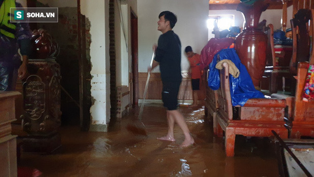Sự thật rớt nước mắt bên trong những ngôi nhà lầu, nhà giàu giữa rốn lũ Quảng Bình - 2 Sự thật rớt nước mắt bên trong những ngôi nhà lầu, nhà giàu giữa rốn lũ Quảng Bình - 2