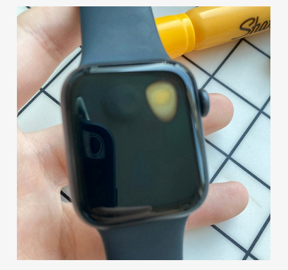 Apple Watch SE gặp lỗi quá nhiệt, khiến người dùng bị bỏng và làm hỏng màn hình - 3 Apple Watch SE gặp lỗi quá nhiệt, khiến người dùng bị bỏng và làm hỏng màn hình - 3