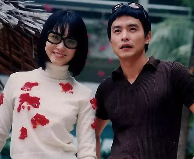 Điều ít ai biết về cặp đôi quyền lực nhất showbiz Singapore Phạm Văn Phương - Lý Minh Thuận: Từng không ưa nhau nhưng lại hạnh phúc suốt 2 thập kỷ - 2 Điều ít ai biết về cặp đôi quyền lực nhất showbiz Singapore Phạm Văn Phương - Lý Minh Thuận: Từng không ưa nhau nhưng lại hạnh phúc suốt 2 thập kỷ - 2