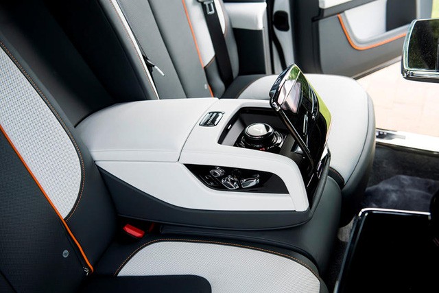 Chuyện ngược đời: Rolls-Royce phải tạo thêm tiếng ồn vì nội thất quá yên tĩnh - 6 Chuyện ngược đời: Rolls-Royce phải tạo thêm tiếng ồn vì nội thất quá yên tĩnh - 6