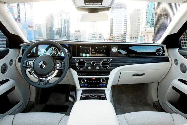 Chuyện ngược đời: Rolls-Royce phải tạo thêm tiếng ồn vì nội thất quá yên tĩnh - 1 Chuyện ngược đời: Rolls-Royce phải tạo thêm tiếng ồn vì nội thất quá yên tĩnh - 1