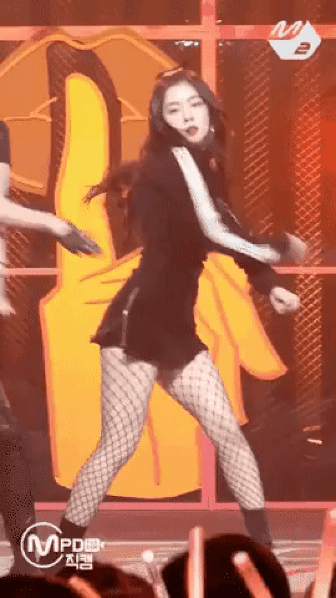 Ai ngờ Irene (Red Velvet) có cả liên hoàn phốt: Bị tố 'lườm cháy mặt', cướp chỗ Wendy đến lười nhảy, làm Leeteuk (Suju) bị vạ lây - 19 Ai ngờ Irene (Red Velvet) có cả liên hoàn phốt: Bị tố 'lườm cháy mặt', cướp chỗ Wendy đến lười nhảy, làm Leeteuk (Suju) bị vạ lây - 19