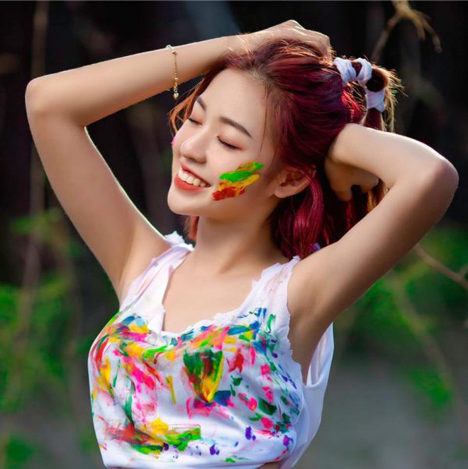 Năm lần bảy lượt nhan sắc bị dìm tơi tả, hotgirl 'trứng rán cần mỡ' đen đủi hay sự thật đúng là như vậy? - 13 Năm lần bảy lượt nhan sắc bị dìm tơi tả, hotgirl 'trứng rán cần mỡ' đen đủi hay sự thật đúng là như vậy? - 13