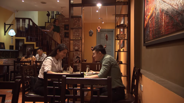 Lửa ấm tập 17: Người yêu cũ xuất hiện, gia đình Minh - Thủy lập tức lục đục - 2 Lửa ấm tập 17: Người yêu cũ xuất hiện, gia đình Minh - Thủy lập tức lục đục - 2