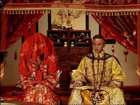Tiết lộ về nhân vật bí ẩn dạy vua kiến thức 'giường chiếu' Tiết lộ về nhân vật bí ẩn dạy vua kiến thức 'giường chiếu'