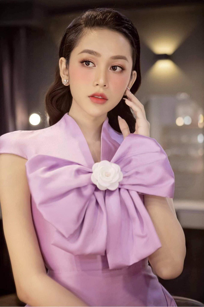 Người đẹp hot nhất cuộc thi Hoa hậu Chuyển giới Việt Nam 2020 bị chụp lén, nhan sắc có như ảnh 'sống ảo'? - 2 Người đẹp hot nhất cuộc thi Hoa hậu Chuyển giới Việt Nam 2020 bị chụp lén, nhan sắc có như ảnh 'sống ảo'? - 2