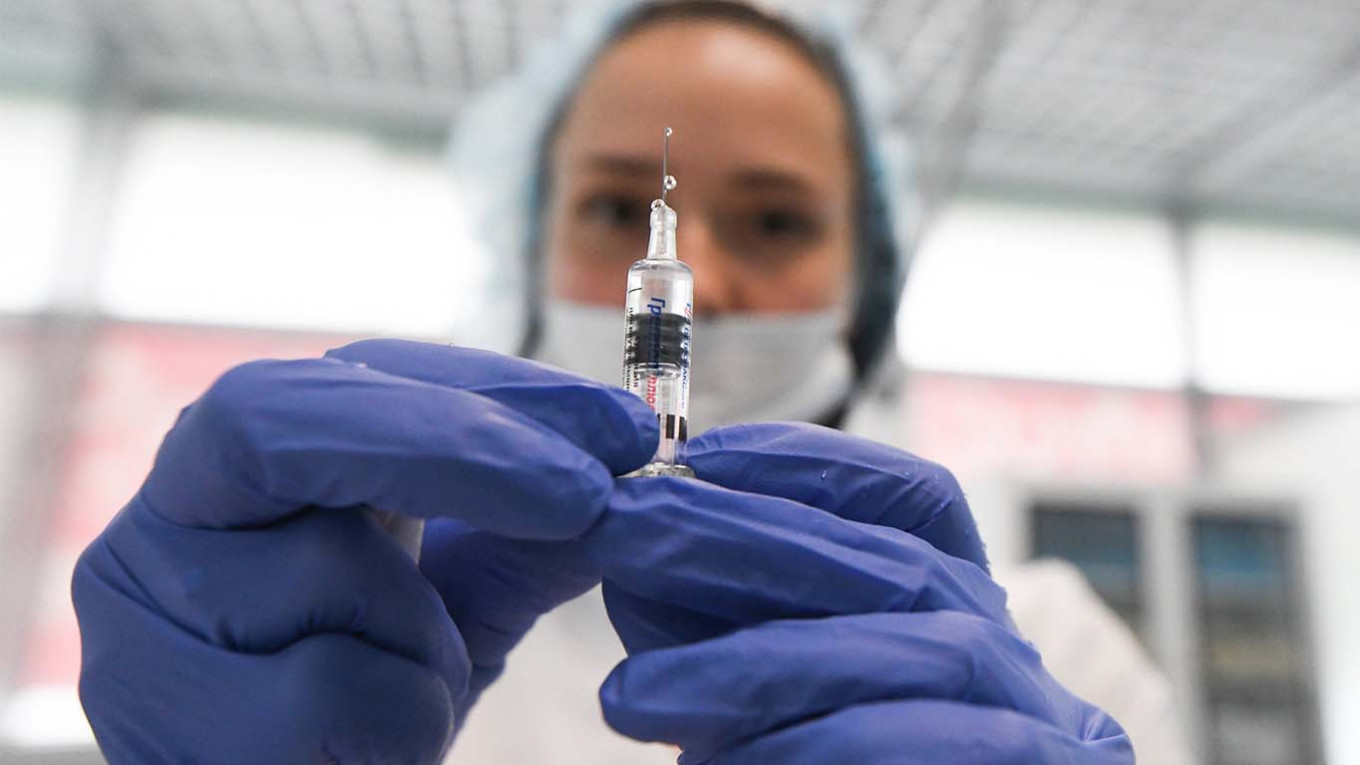 Giới khoa học lo ngại vaccine Covid-19 đang thử nghiệm có thể dẫn tới nguy cơ nhiễm HIV Giới khoa học lo ngại vaccine Covid-19 đang thử nghiệm có thể dẫn tới nguy cơ nhiễm HIV