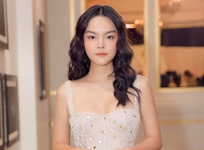 Thủy Tiên bị chỉ trích vì làm từ thiện, loạt nghệ sĩ lên tiếng bênh vực Thủy Tiên bị chỉ trích vì làm từ thiện, loạt nghệ sĩ lên tiếng bênh vực