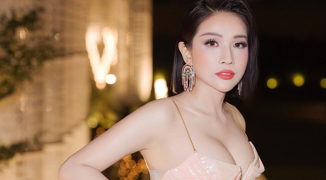 Thủy Tiên bị chỉ trích vì làm từ thiện, loạt nghệ sĩ lên tiếng bênh vực - 1 Thủy Tiên bị chỉ trích vì làm từ thiện, loạt nghệ sĩ lên tiếng bênh vực - 1