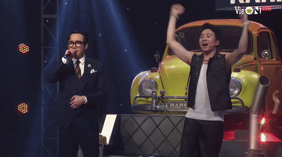 Tlinh chơi rap melody thâm thúy khiến MC Trấn Thành và Karik đứng ngồi không yên, Binz cũng nức nở - 5 Tlinh chơi rap melody thâm thúy khiến MC Trấn Thành và Karik đứng ngồi không yên, Binz cũng nức nở - 5