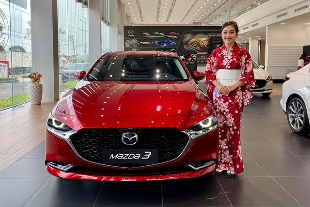 Mazda3 thêm phiên bản đặc biệt tại Việt Nam: Giá 869 triệu đồng, sản xuất giới hạn chỉ 40 chiếc