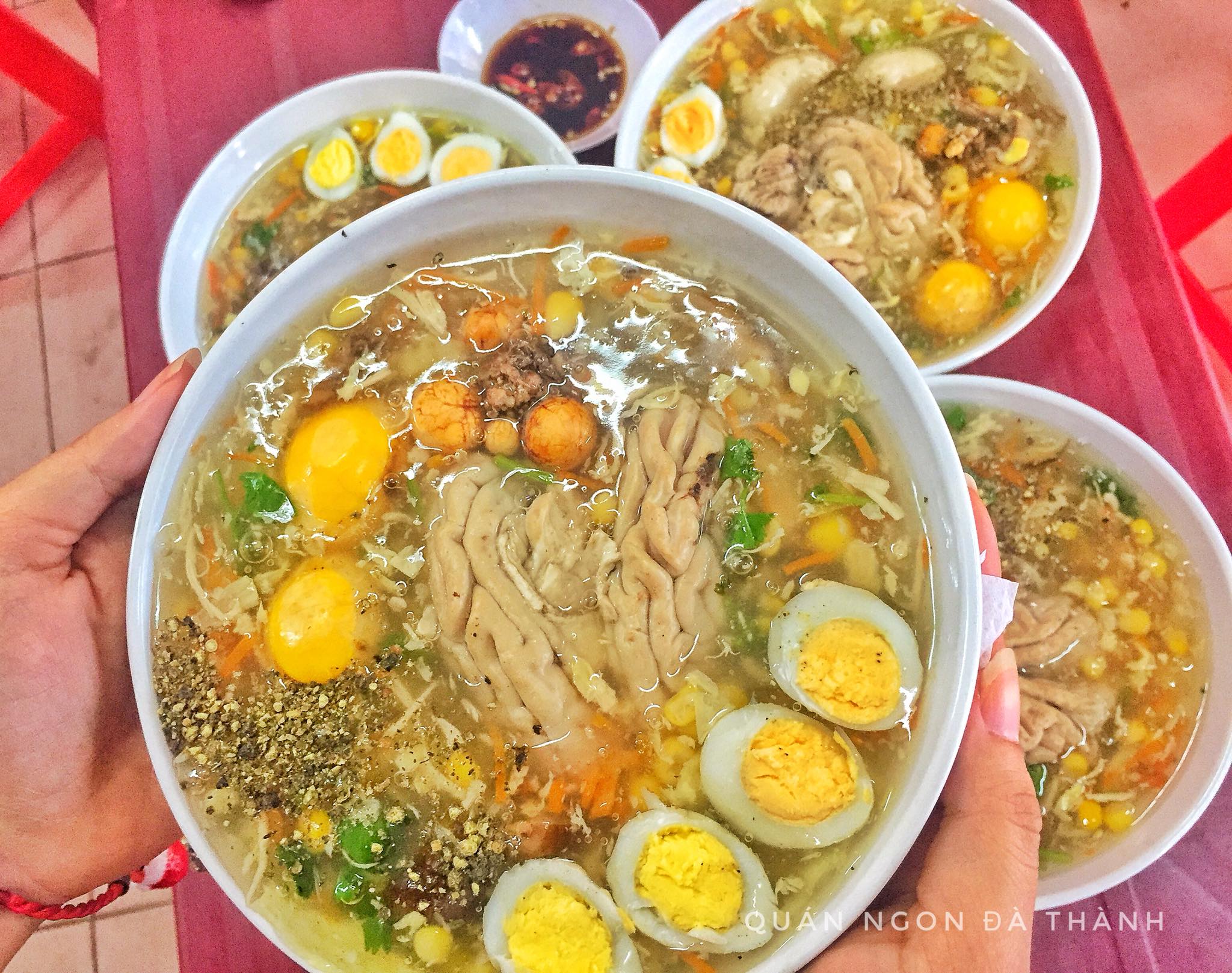 Được hỏi em ăn gì? Cô gái tiết lộ thực đơn liền bị đối phương phũ 'kinh lên được' và màn tiễn khách ai cũng ủng hộ - 4 Được hỏi em ăn gì? Cô gái tiết lộ thực đơn liền bị đối phương phũ 'kinh lên được' và màn tiễn khách ai cũng ủng hộ - 4
