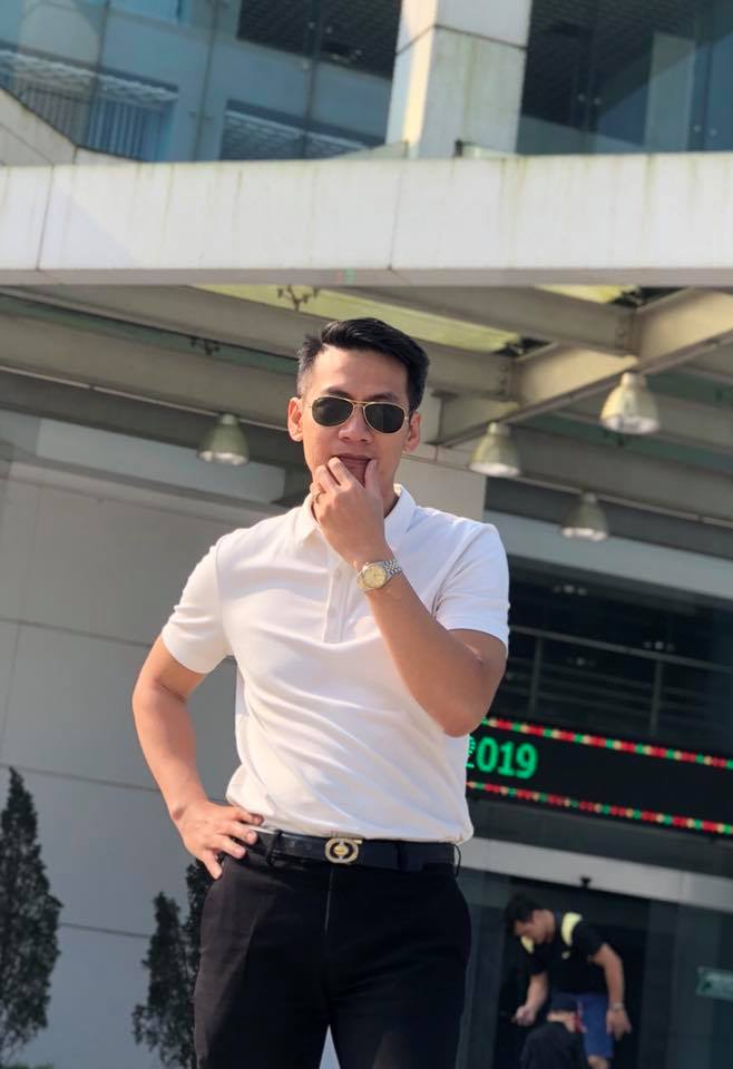 BTV bật khóc khi đang dẫn trực tiếp về lũ lụt miền Trung trên VTV là ai? - 4 BTV bật khóc khi đang dẫn trực tiếp về lũ lụt miền Trung trên VTV là ai? - 4