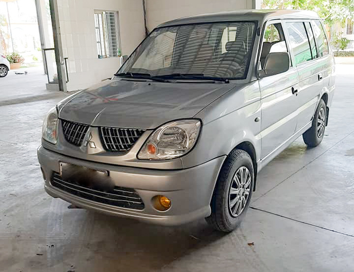 Những mẫu ô tô cũ 7 chỗ gầm cao giá chỉ bằng Honda SH nhập - 2 Những mẫu ô tô cũ 7 chỗ gầm cao giá chỉ bằng Honda SH nhập - 2