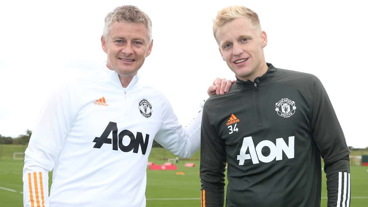 Solskjaer liên tục bị chất vấn vì 'bỏ rơi' Van de Beek - 1 Solskjaer liên tục bị chất vấn vì 'bỏ rơi' Van de Beek - 1
