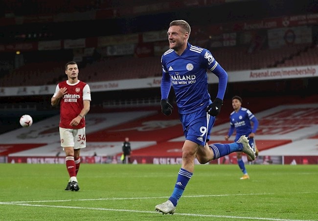 Vardy lập đại công, Leicester đánh sập pháo đài Emirates của Arsenal - 1 Vardy lập đại công, Leicester đánh sập pháo đài Emirates của Arsenal - 1