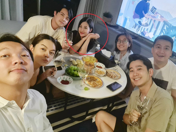 Hành trình mang thai của Đông Nhi: Gây sốt từ khi tuyên bố đến ngày vỡ chum, hình ảnh Ông Cao Thắng kề cận đáng ghen tị - 9 Hành trình mang thai của Đông Nhi: Gây sốt từ khi tuyên bố đến ngày vỡ chum, hình ảnh Ông Cao Thắng kề cận đáng ghen tị - 9