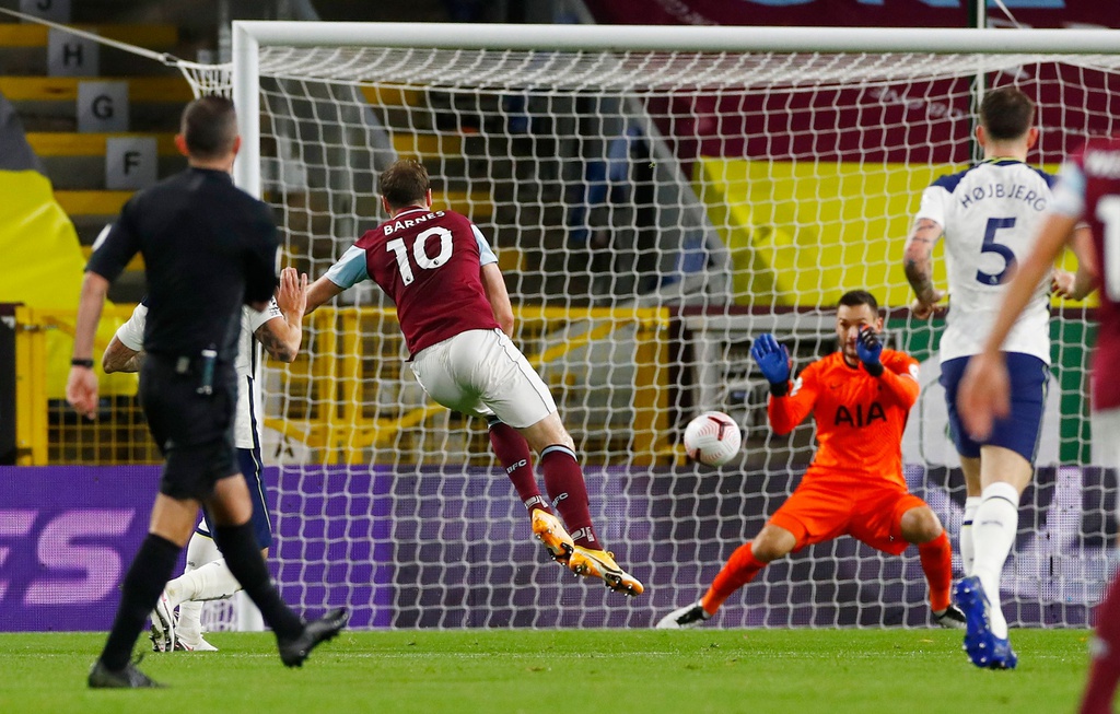 Son Heung-min tỏa sáng giúp Tottenham giành 3 điểm - 5