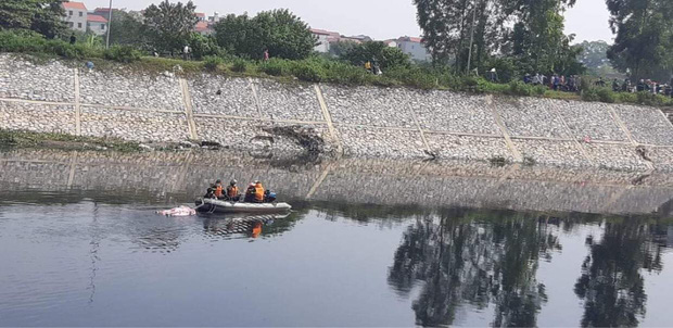 Vụ nữ sinh Học viện Ngân Hàng mất tích: Thi thể được tìm thấy dưới lòng sông Nhuệ, bắt giữ 2 nghi phạm nghiện ma túy - 2 Vụ nữ sinh Học viện Ngân Hàng mất tích: Thi thể được tìm thấy dưới lòng sông Nhuệ, bắt giữ 2 nghi phạm nghiện ma túy - 2