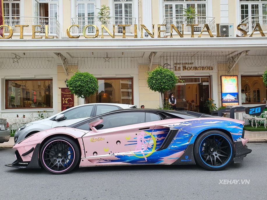 Bất ngờ với phong cách 'Thuỷ thủ mặt trăng' của siêu phẩm Lamborghini Aventador độ độc nhất tại Việt Nam - 4 Bất ngờ với phong cách 'Thuỷ thủ mặt trăng' của siêu phẩm Lamborghini Aventador độ độc nhất tại Việt Nam - 4