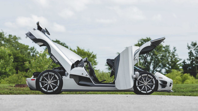 Doanh nghiệp tư nhân chào hàng đại gia Việt siêu xe Koenigsegg cực hiếm, chỉ có 2 chiếc trên toàn thế giới - 2 Doanh nghiệp tư nhân chào hàng đại gia Việt siêu xe Koenigsegg cực hiếm, chỉ có 2 chiếc trên toàn thế giới - 2