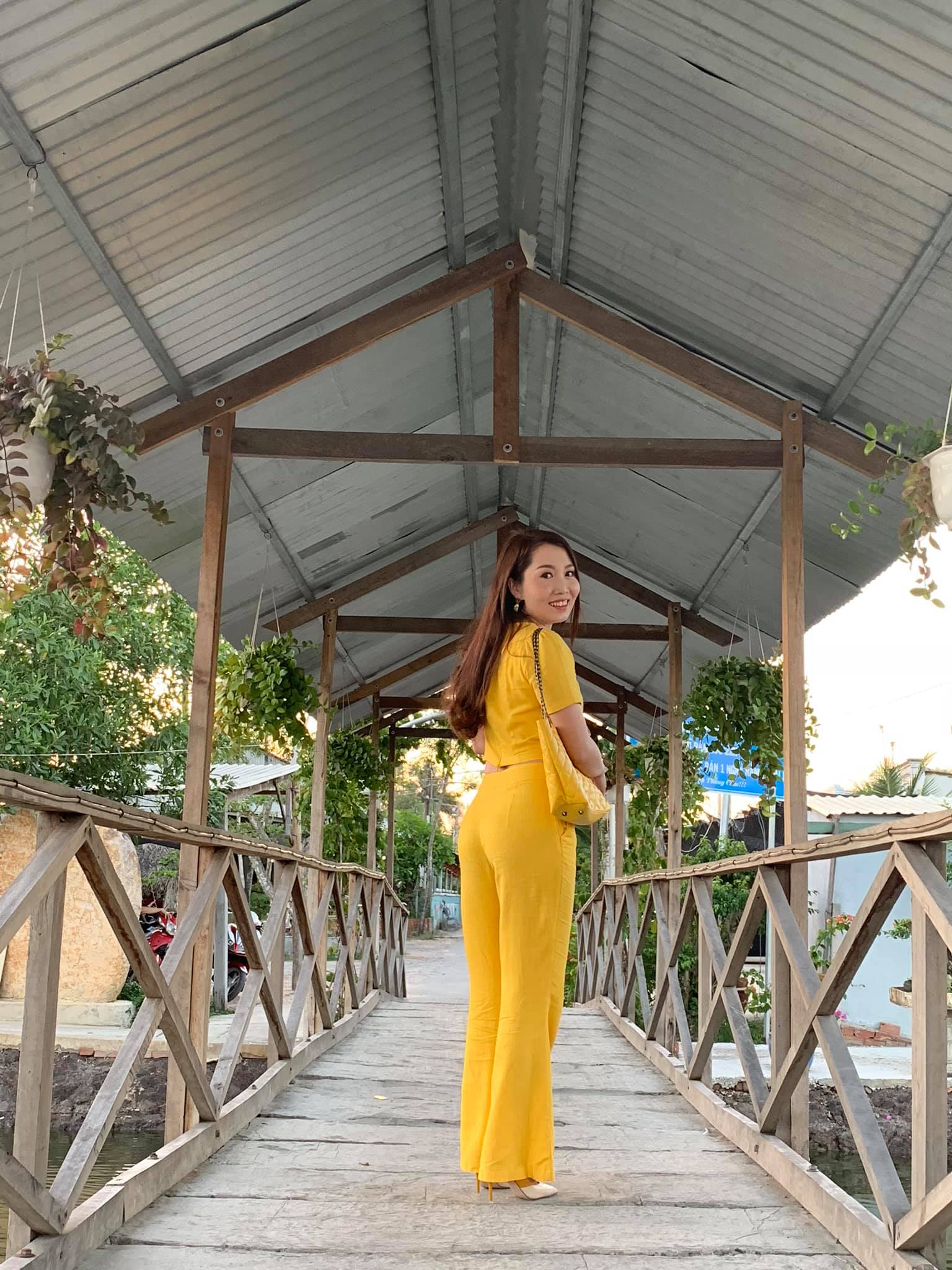 Cô nàng hút gần 4K like vì 'nghiện' màu vàng, bộ sưu tập khiến dân tình 'choáng' - 20 Cô nàng hút gần 4K like vì 'nghiện' màu vàng, bộ sưu tập khiến dân tình 'choáng' - 20