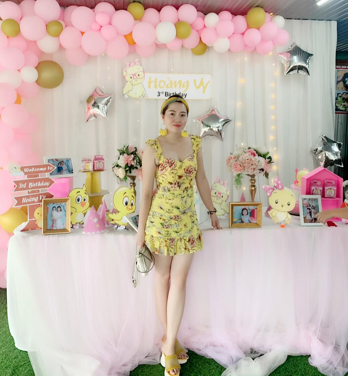 Cô nàng hút gần 4K like vì 'nghiện' màu vàng, bộ sưu tập khiến dân tình 'choáng' - 3 Cô nàng hút gần 4K like vì 'nghiện' màu vàng, bộ sưu tập khiến dân tình 'choáng' - 3