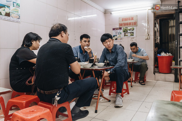 Hàng xôi Yến 'huyền thoại' ở Hà Nội với lời đồn bán được 2 tỷ mỗi tháng, từng gây xôn xao vì 'vỡ nợ' giờ ra sao? - 9 Hàng xôi Yến 'huyền thoại' ở Hà Nội với lời đồn bán được 2 tỷ mỗi tháng, từng gây xôn xao vì 'vỡ nợ' giờ ra sao? - 9