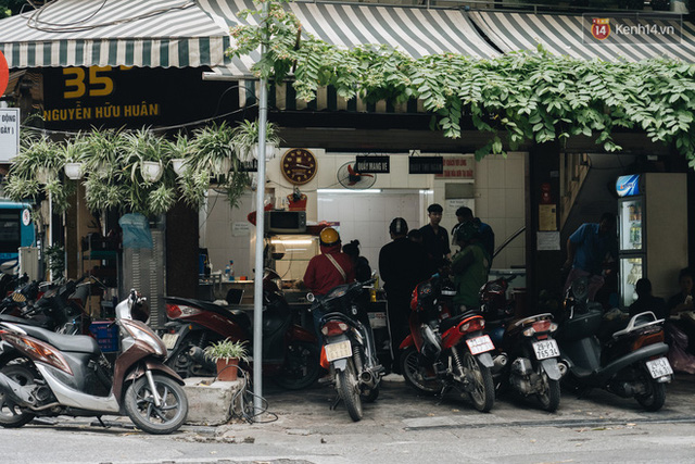 Hàng xôi Yến 'huyền thoại' ở Hà Nội với lời đồn bán được 2 tỷ mỗi tháng, từng gây xôn xao vì 'vỡ nợ' giờ ra sao? - 13 Hàng xôi Yến 'huyền thoại' ở Hà Nội với lời đồn bán được 2 tỷ mỗi tháng, từng gây xôn xao vì 'vỡ nợ' giờ ra sao? - 13