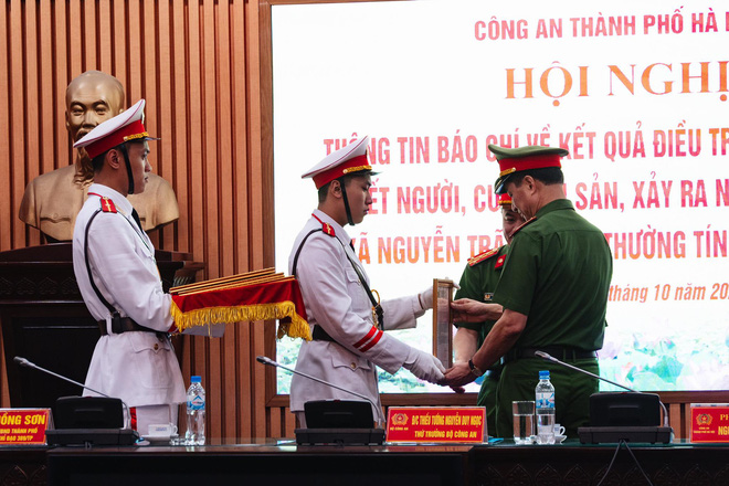 Họp báo vụ nữ sinh HV Ngân hàng bị sát hại: Đối tượng Trung đã cai nghiện về, lưu manh và có nhiều thủ đoạn chống đối - 1 Họp báo vụ nữ sinh HV Ngân hàng bị sát hại: Đối tượng Trung đã cai nghiện về, lưu manh và có nhiều thủ đoạn chống đối - 1
