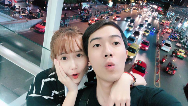 Các game thủ Việt giàu sụ toàn hẹn hò với 'chị đẹp', có cặp lệch nhau tận 7 tuổi chứ chẳng ít - 8 Các game thủ Việt giàu sụ toàn hẹn hò với 'chị đẹp', có cặp lệch nhau tận 7 tuổi chứ chẳng ít - 8