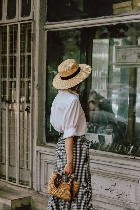 Sơ mi trắng – item kinh điển nhưng muốn mặc đẹp thì không phải nàng công sở nào cũng biết - 7 Sơ mi trắng – item kinh điển nhưng muốn mặc đẹp thì không phải nàng công sở nào cũng biết - 7