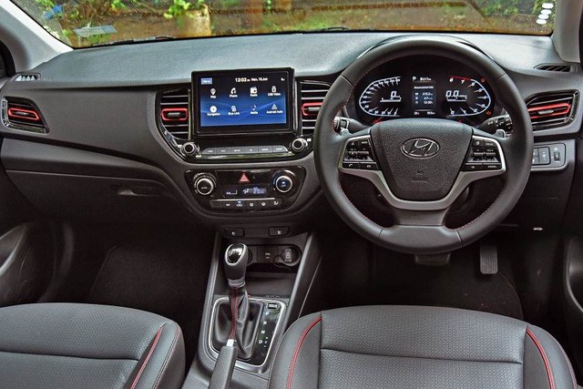 Hyundai Accent 2020 lộ diện chạy thử tại Việt Nam: Thiết kế điệu đà, sắp ra mắt 'phủ đầu' Toyota Vios - 7 Hyundai Accent 2020 lộ diện chạy thử tại Việt Nam: Thiết kế điệu đà, sắp ra mắt 'phủ đầu' Toyota Vios - 7