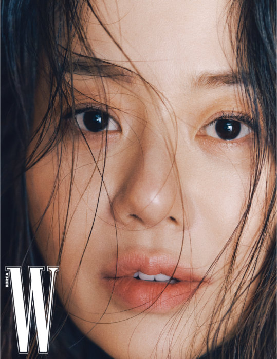 'Cô dâu bị đế chế Samsung ruồng bỏ' Go Hyun Jung gây sốt với loạt hình đẹp 'sương sương' dù sắp bước sang tuổi 50 - 1 'Cô dâu bị đế chế Samsung ruồng bỏ' Go Hyun Jung gây sốt với loạt hình đẹp 'sương sương' dù sắp bước sang tuổi 50 - 1