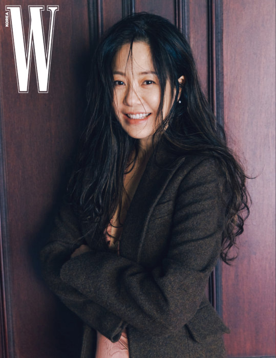 'Cô dâu bị đế chế Samsung ruồng bỏ' Go Hyun Jung gây sốt với loạt hình đẹp 'sương sương' dù sắp bước sang tuổi 50 - 7 'Cô dâu bị đế chế Samsung ruồng bỏ' Go Hyun Jung gây sốt với loạt hình đẹp 'sương sương' dù sắp bước sang tuổi 50 - 7