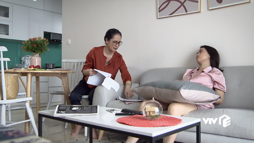 Lửa ấm tập 22: Bà Mai nghi ngờ Quang không phải con đẻ của Minh, Tiến bất ngờ lên chức bố - 10 Lửa ấm tập 22: Bà Mai nghi ngờ Quang không phải con đẻ của Minh, Tiến bất ngờ lên chức bố - 10