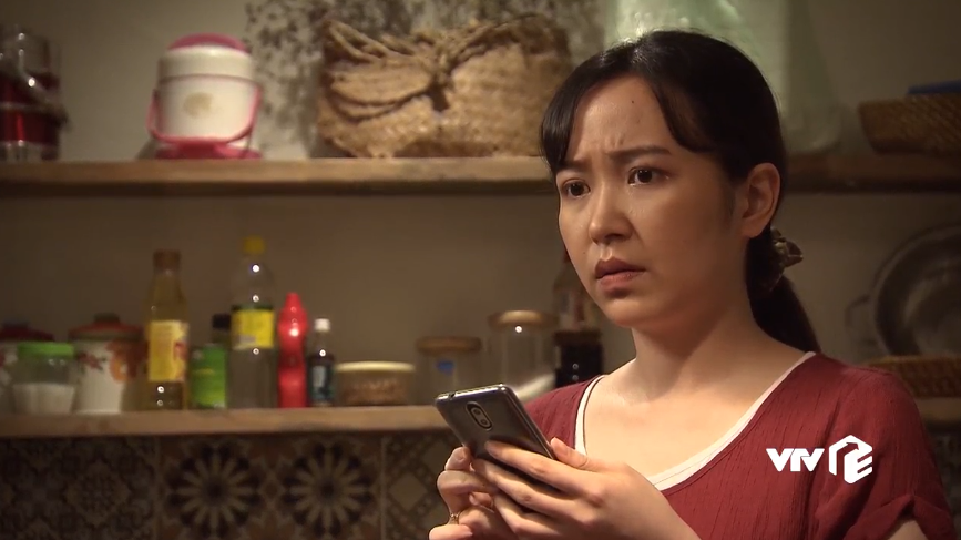 Lửa ấm tập 22: Bà Mai nghi ngờ Quang không phải con đẻ của Minh, Tiến bất ngờ lên chức bố - 16 Lửa ấm tập 22: Bà Mai nghi ngờ Quang không phải con đẻ của Minh, Tiến bất ngờ lên chức bố - 16