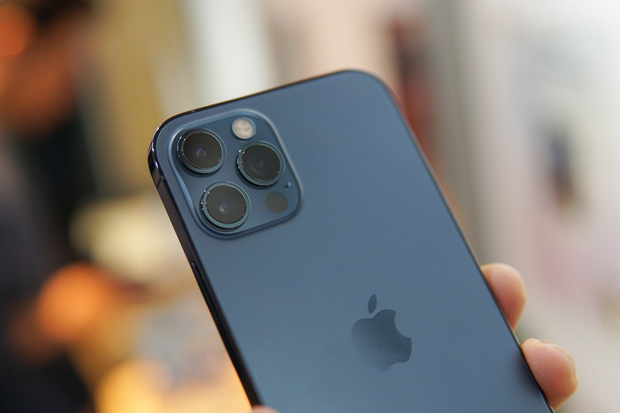 Bất chấp những lời kêu gọi tẩy chay Apple, iPhone 12 vẫn được dự báo là bom tấn tại Trung Quốc Bất chấp những lời kêu gọi tẩy chay Apple, iPhone 12 vẫn được dự báo là bom tấn tại Trung Quốc