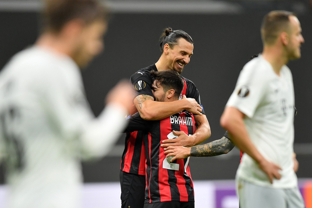 Ibrahimovic sút hỏng 11 m trong trận thắng 3-0 của AC Milan - 3