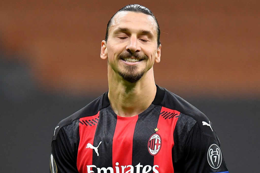 Ibrahimovic sút hỏng 11 m trong trận thắng 3-0 của AC Milan - 4