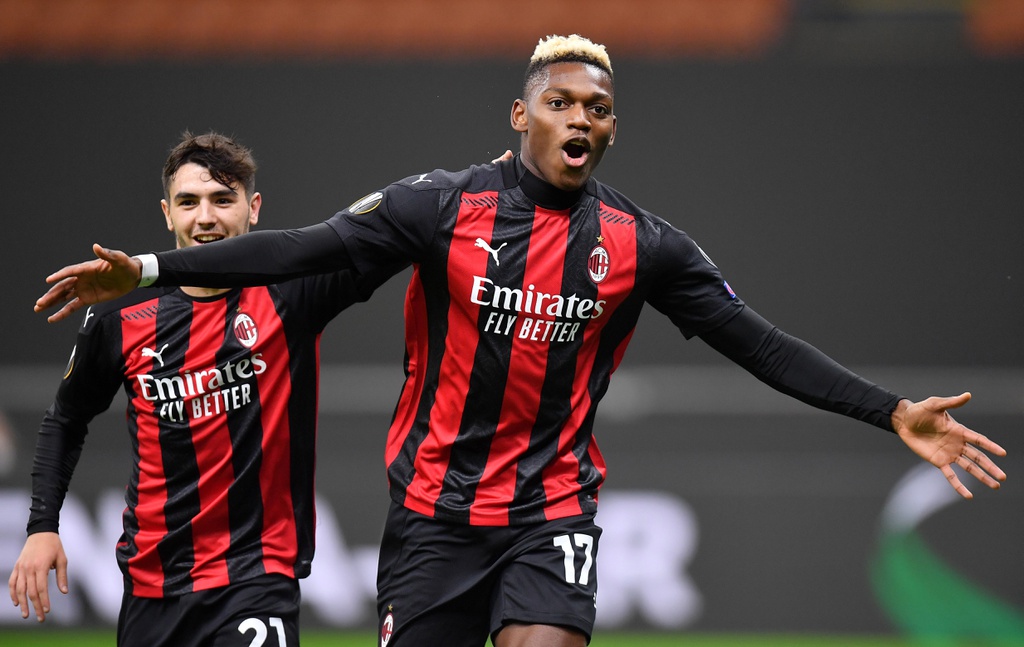 Ibrahimovic sút hỏng 11 m trong trận thắng 3-0 của AC Milan - 6