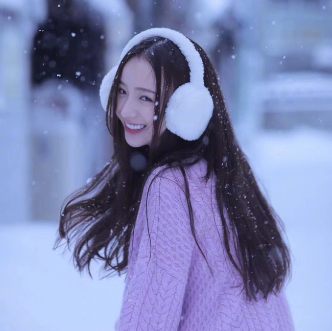 Được 'ông chồng quốc dân' Vương Tư Thông đầu tư gần 700 tỷ đồng, hotgirl livestream hàng đầu vẫn liên tục 'nghỉ việc' để yêu các phú nhị đại - 3 Được 'ông chồng quốc dân' Vương Tư Thông đầu tư gần 700 tỷ đồng, hotgirl livestream hàng đầu vẫn liên tục 'nghỉ việc' để yêu các phú nhị đại - 3