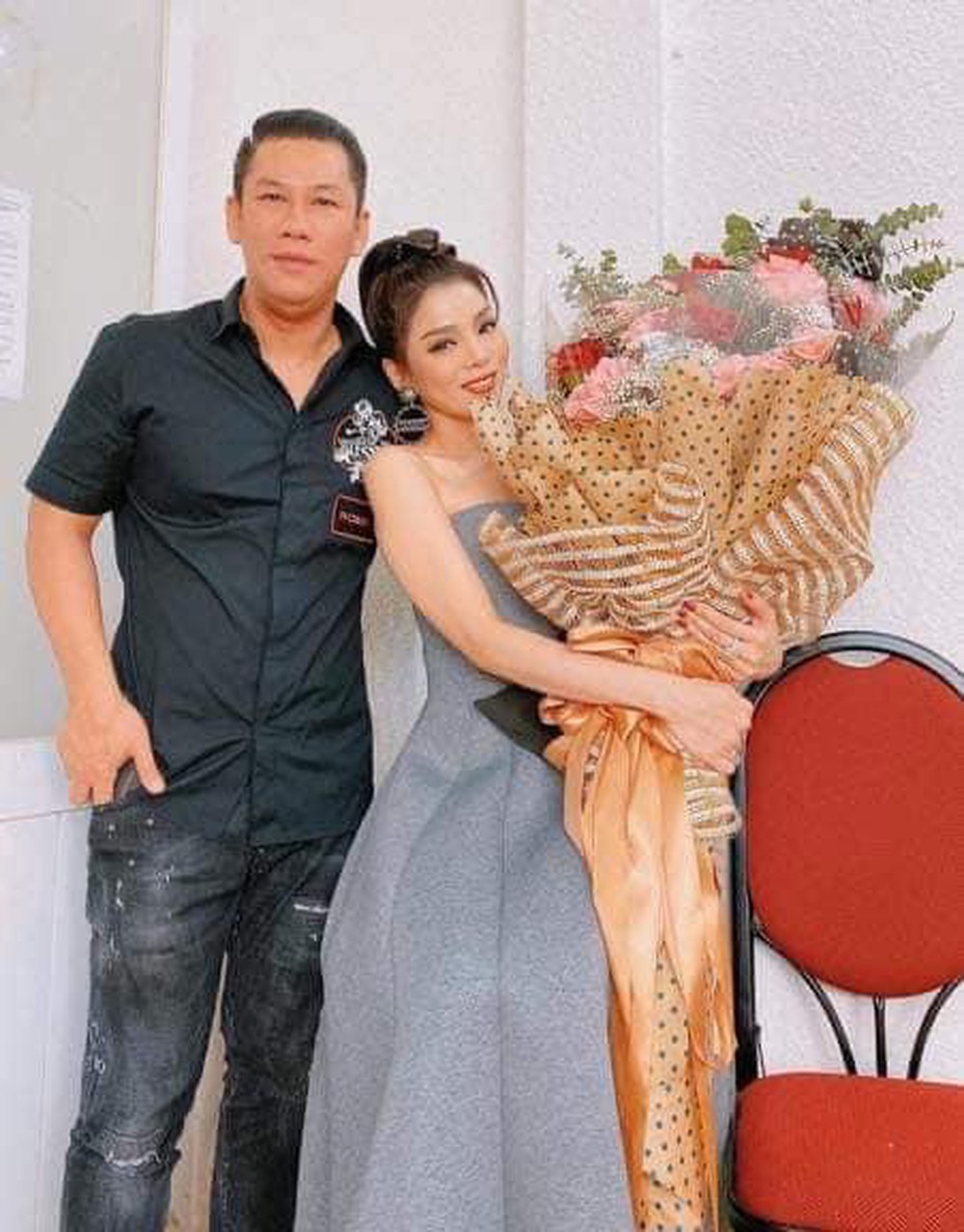 Trước khi ly hôn, Lệ Quyên và chồng cũ 'đại gia phòng trà giàu nhất Sài Gòn' từng đối xử với nhau thế nào? - 6 Trước khi ly hôn, Lệ Quyên và chồng cũ 'đại gia phòng trà giàu nhất Sài Gòn' từng đối xử với nhau thế nào? - 6