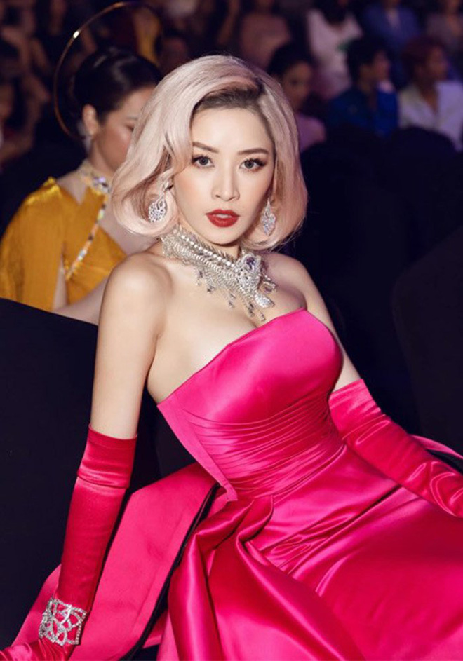 Cùng cosplay Marilyn Monroe, 'nữ thần lai' Nancy toả sáng nhưng lại diện váy nhăn nhúm hơn hẳn Chi Pu - 11 Cùng cosplay Marilyn Monroe, 'nữ thần lai' Nancy toả sáng nhưng lại diện váy nhăn nhúm hơn hẳn Chi Pu - 11