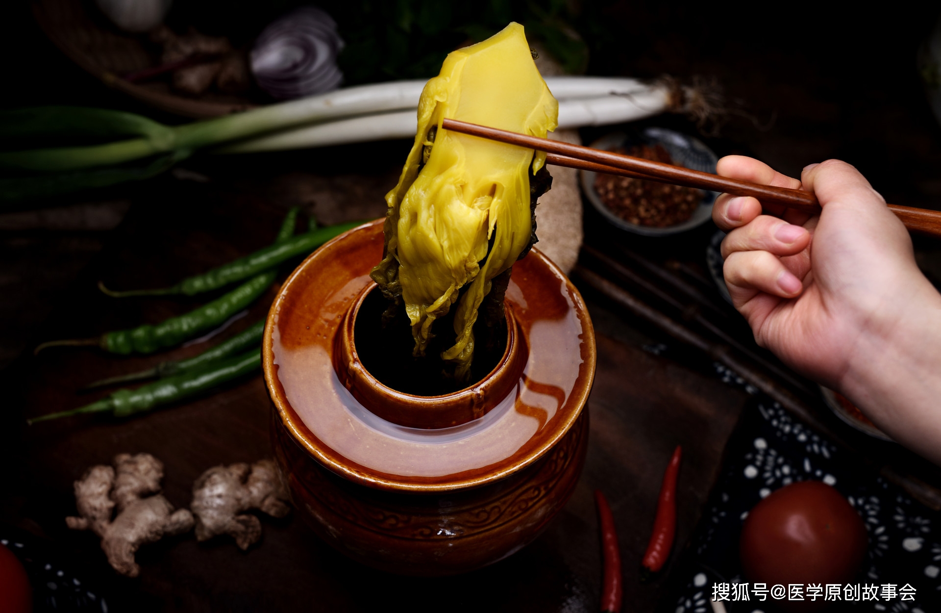Chàng trai mới 29 tuổi đã được chẩn đoán ung thư gan, bác sĩ nói: 2 loại thực phẩm trong tủ lạnh nếu không vứt bỏ ngay thì sớm muộn cũng gây bệnh - 2 Chàng trai mới 29 tuổi đã được chẩn đoán ung thư gan, bác sĩ nói: 2 loại thực phẩm trong tủ lạnh nếu không vứt bỏ ngay thì sớm muộn cũng gây bệnh - 2